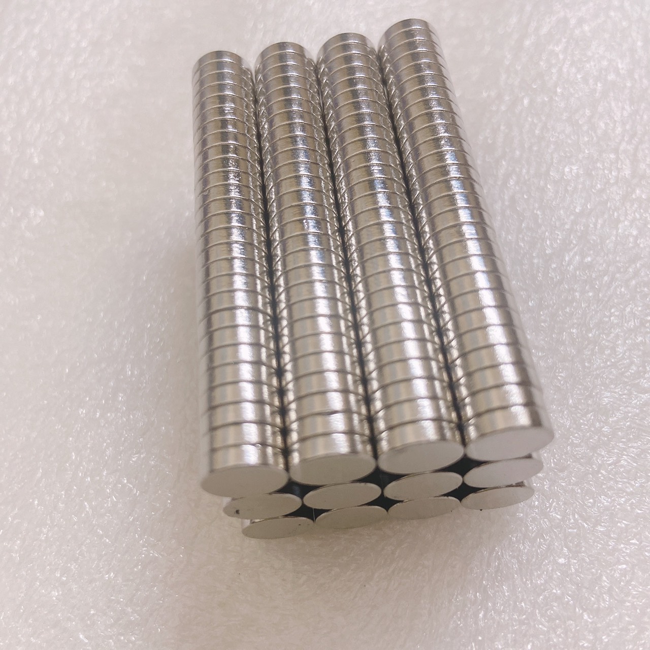 Nam châm viên vĩnh cửu D8 X 2 MM
