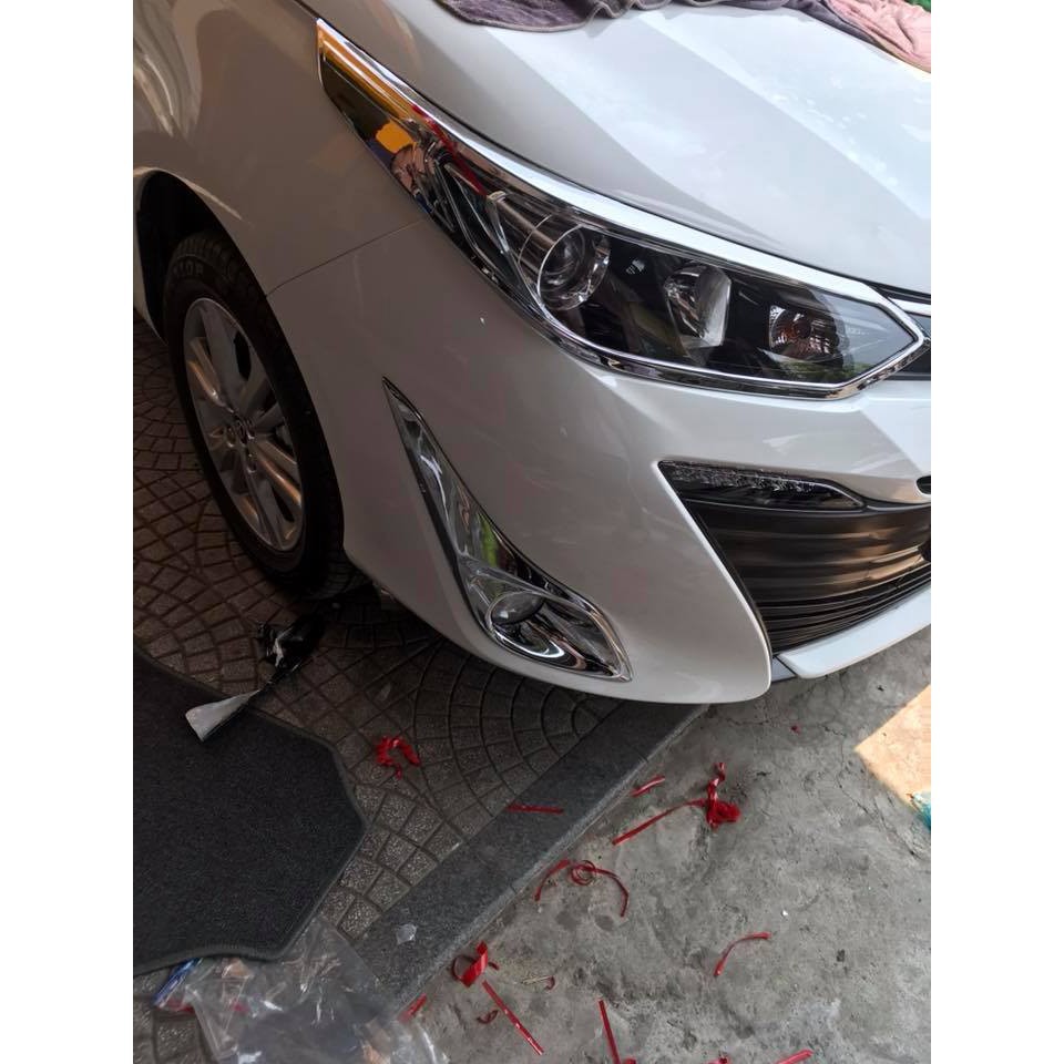 Ốp trang trí viền đèn pha hậu vios 2019