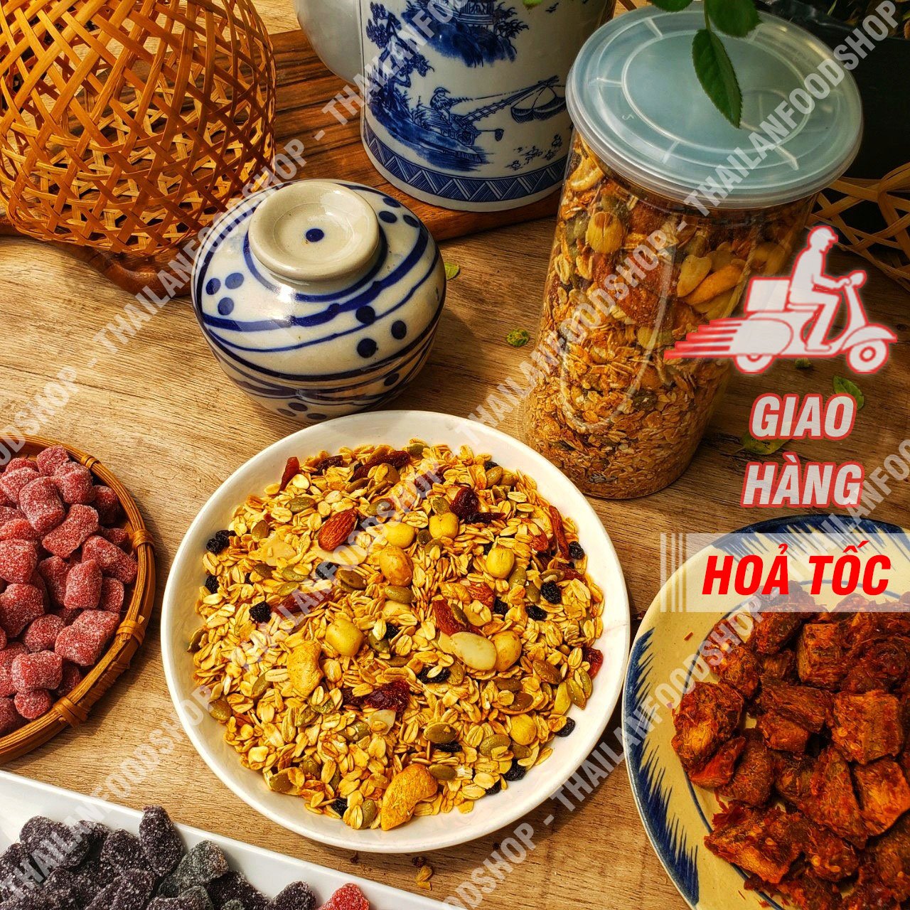 Yến Mạch Granola Sấy Mật Ong (Ngủ Cốc Ăn Liền Granola) Lon 500Gram