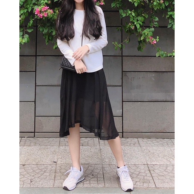 Áo thun gân khoét cổ Ruchan