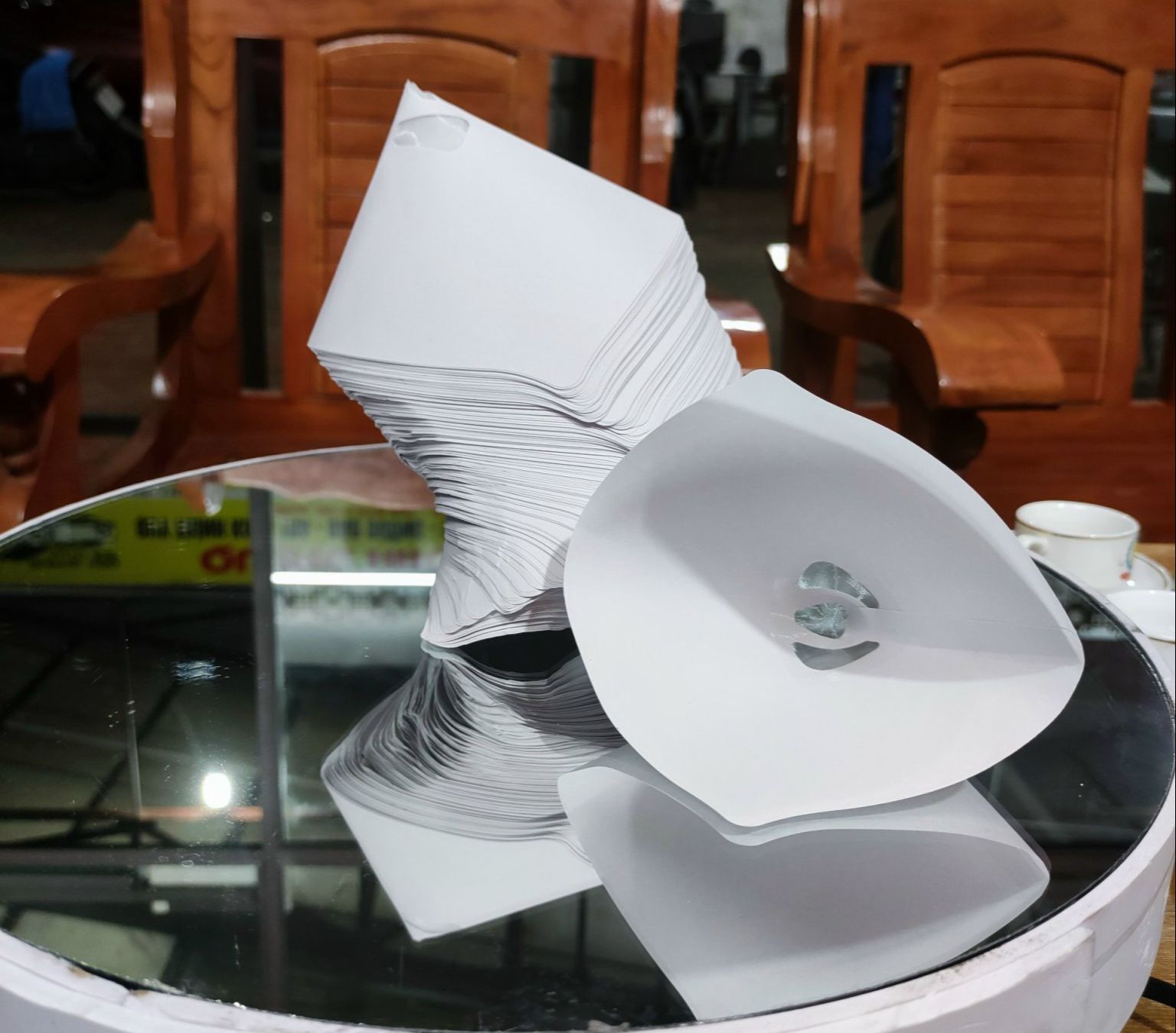 Phễu giấy lọc sơn, cốc giấy lọc sơn