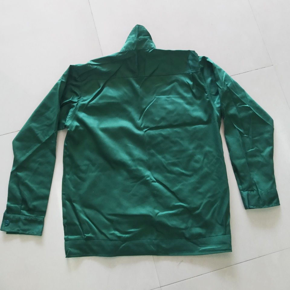 áo kaki xanh lá đậm