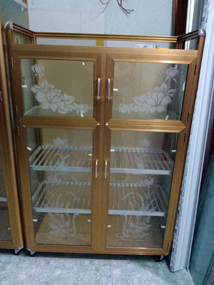 Tủ chén nhôm kính