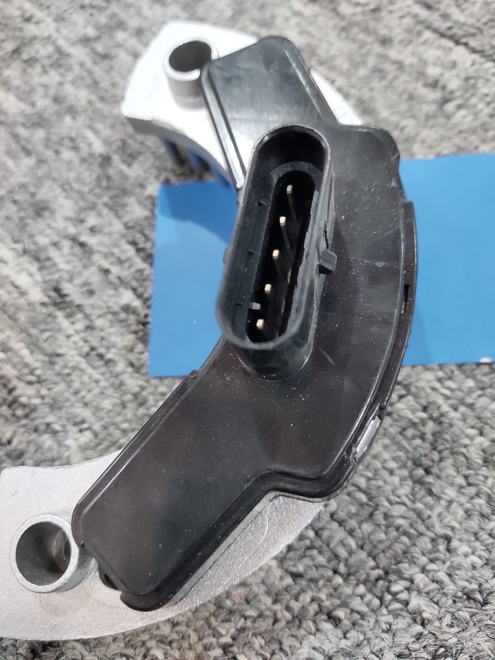 Điện trở tốc độ quạt gió dàn lạnh Howo A7