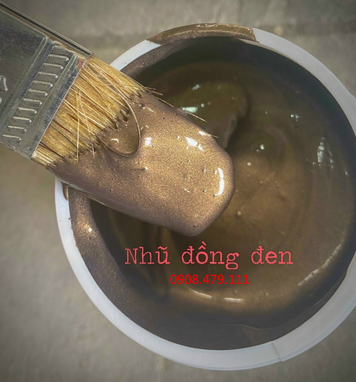 Sơn nhũ.