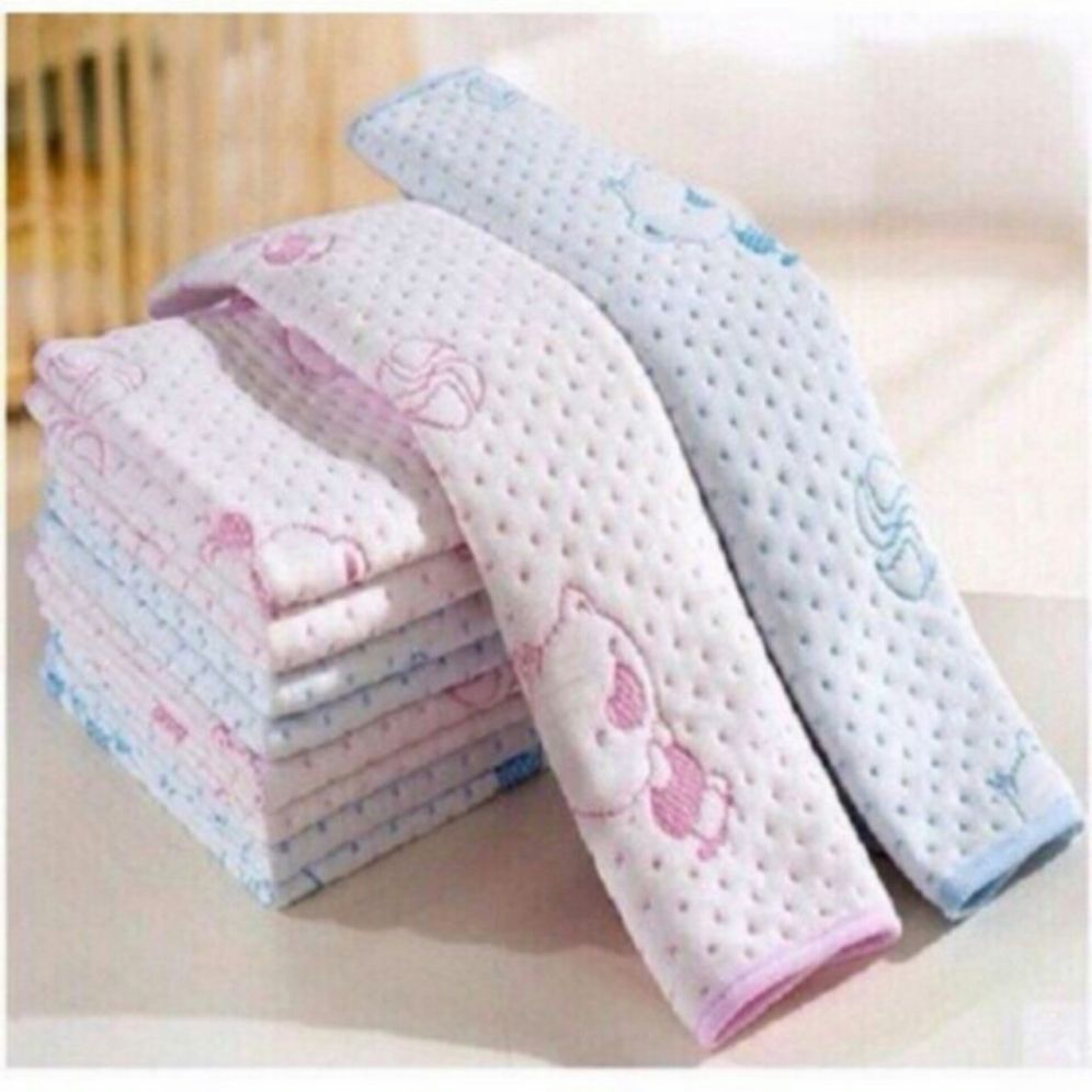 [HCM]Tấm lót chống thấm 4 lớp (50*70cm)