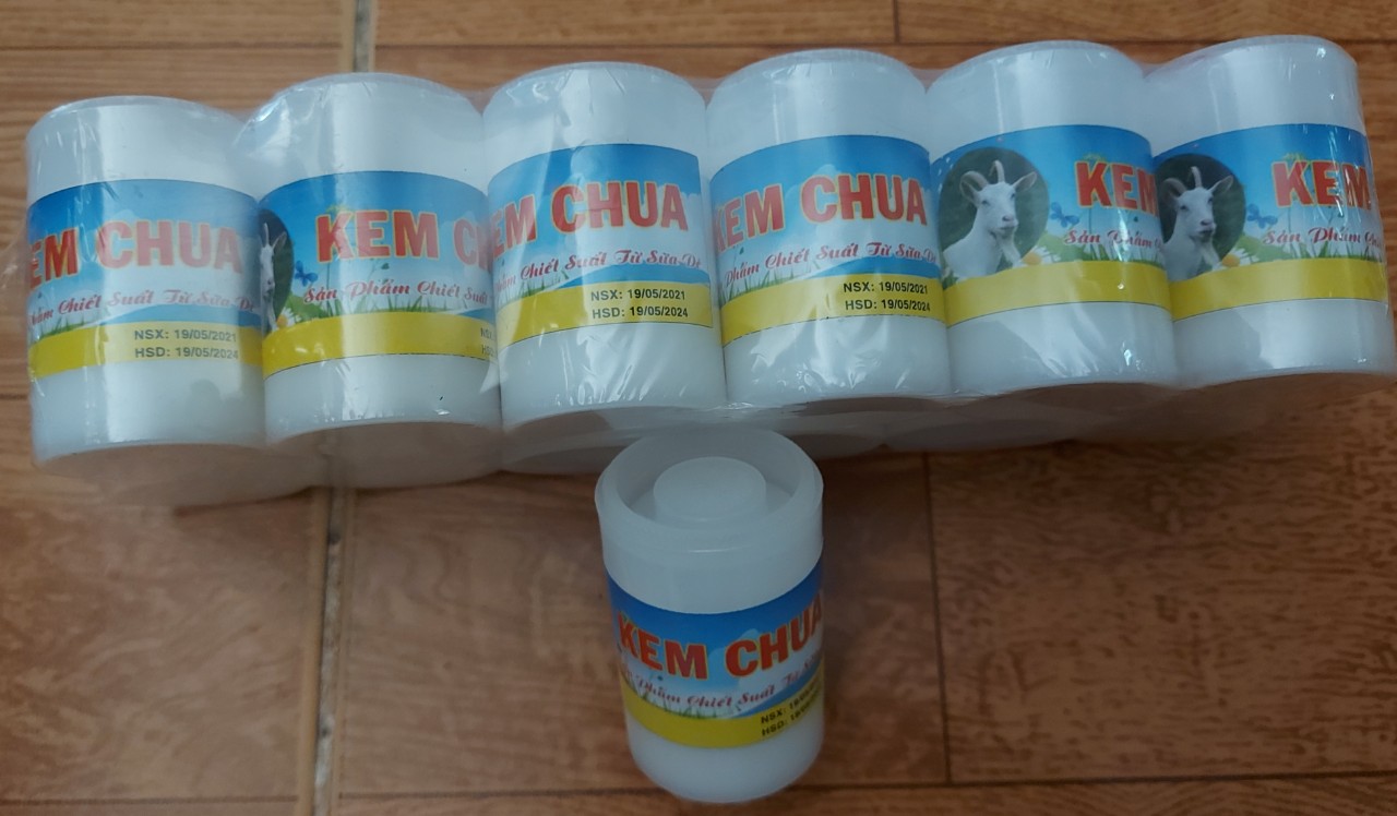 Sỉ lố 12 hũ kem chua trắng da