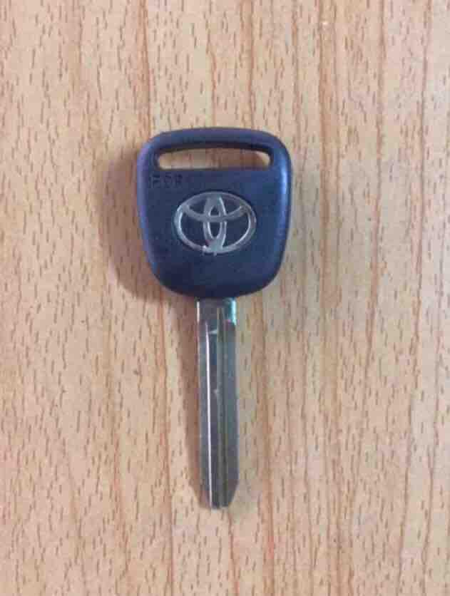 Phôi chìa khoá xe TOYOTA INNOVA,FORTUNER hàng thái lan