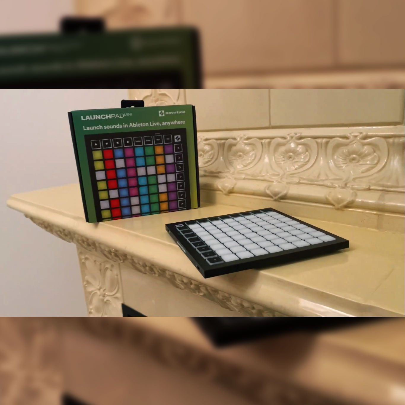 Launchpad Mini MK3 - Bàn Chơi Chạc Điện Tử Novation