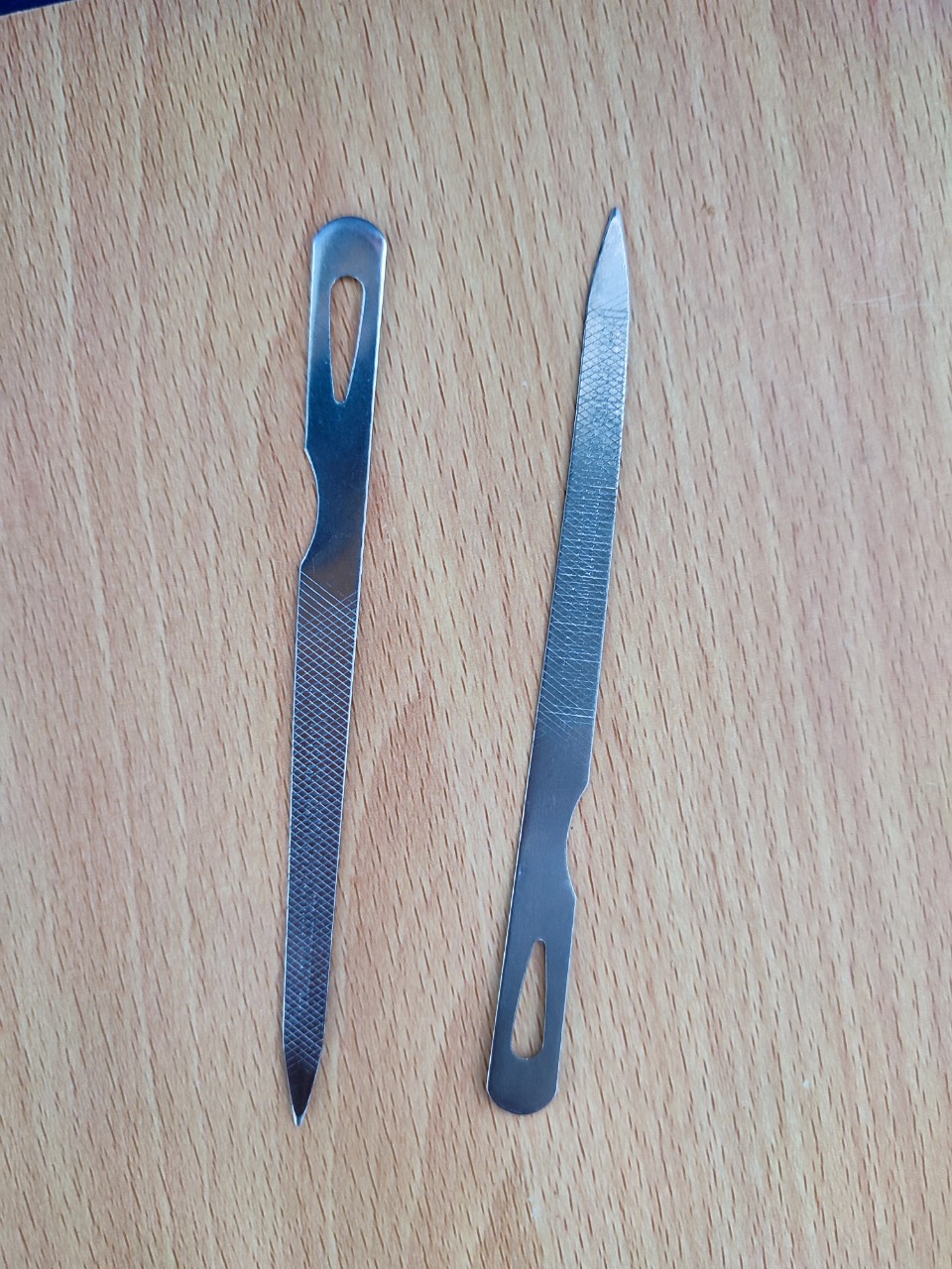 Cây dũa móng sắt - cây lấy khóe  , hỗ trợ làm móng ( nail)