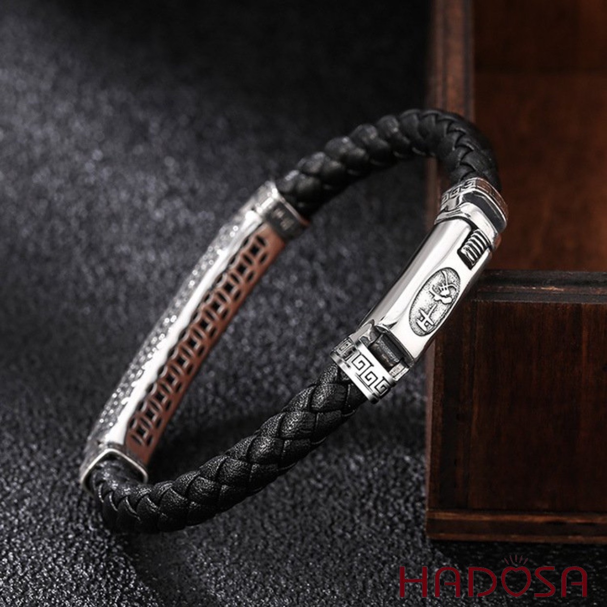 [HCMC] Thai men's leather bracelet with silver