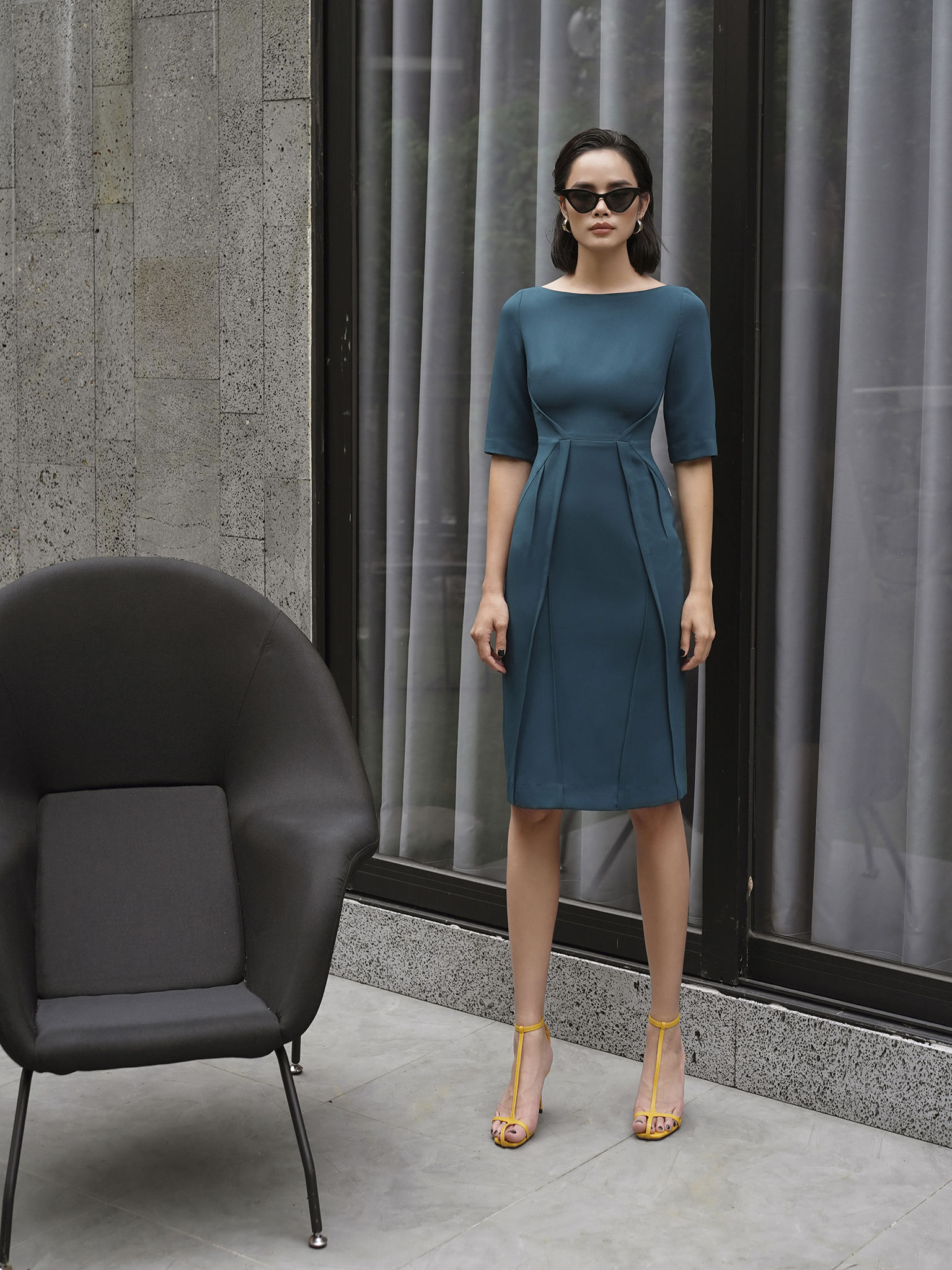 VÁY TAY LỬNG XẾP LY TRANG TRÍ D.CHIC MS: 2812843