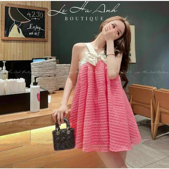 Đầm babydoll from rộng phối nơ siu xinh.