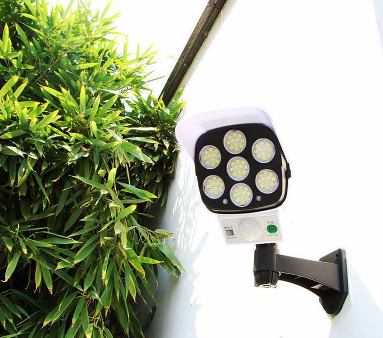 ĐÈN NĂNG LƯỢNG MẶT TRỜI GIẢ CAMERA CẢM BIẾN