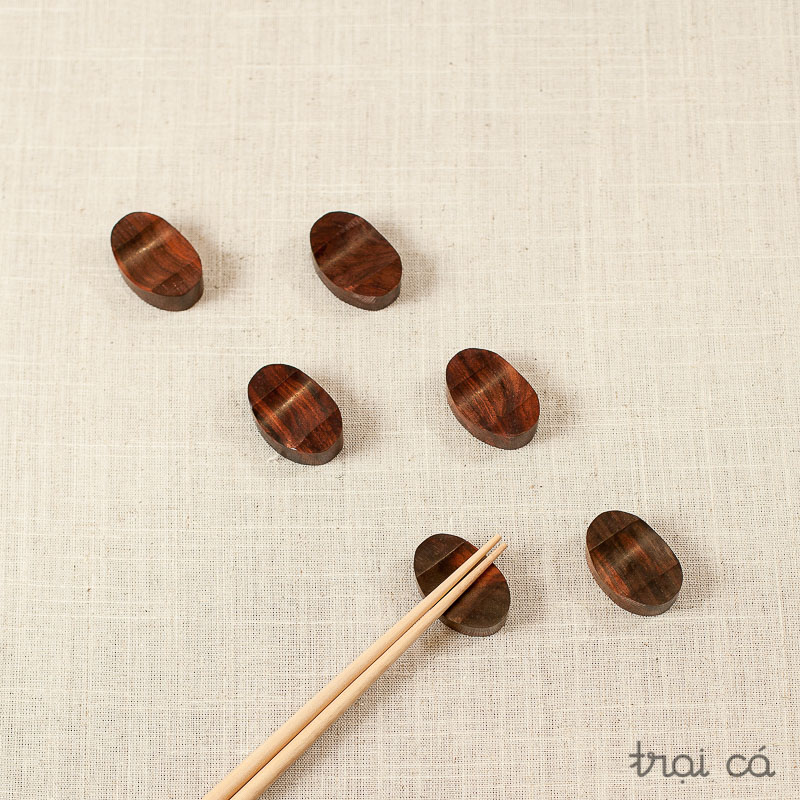 Gác đũa trai, gác đũa gỗ nhiều mẫu (1 cái)