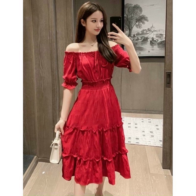 Đầm tầng trễ vai 2 màu