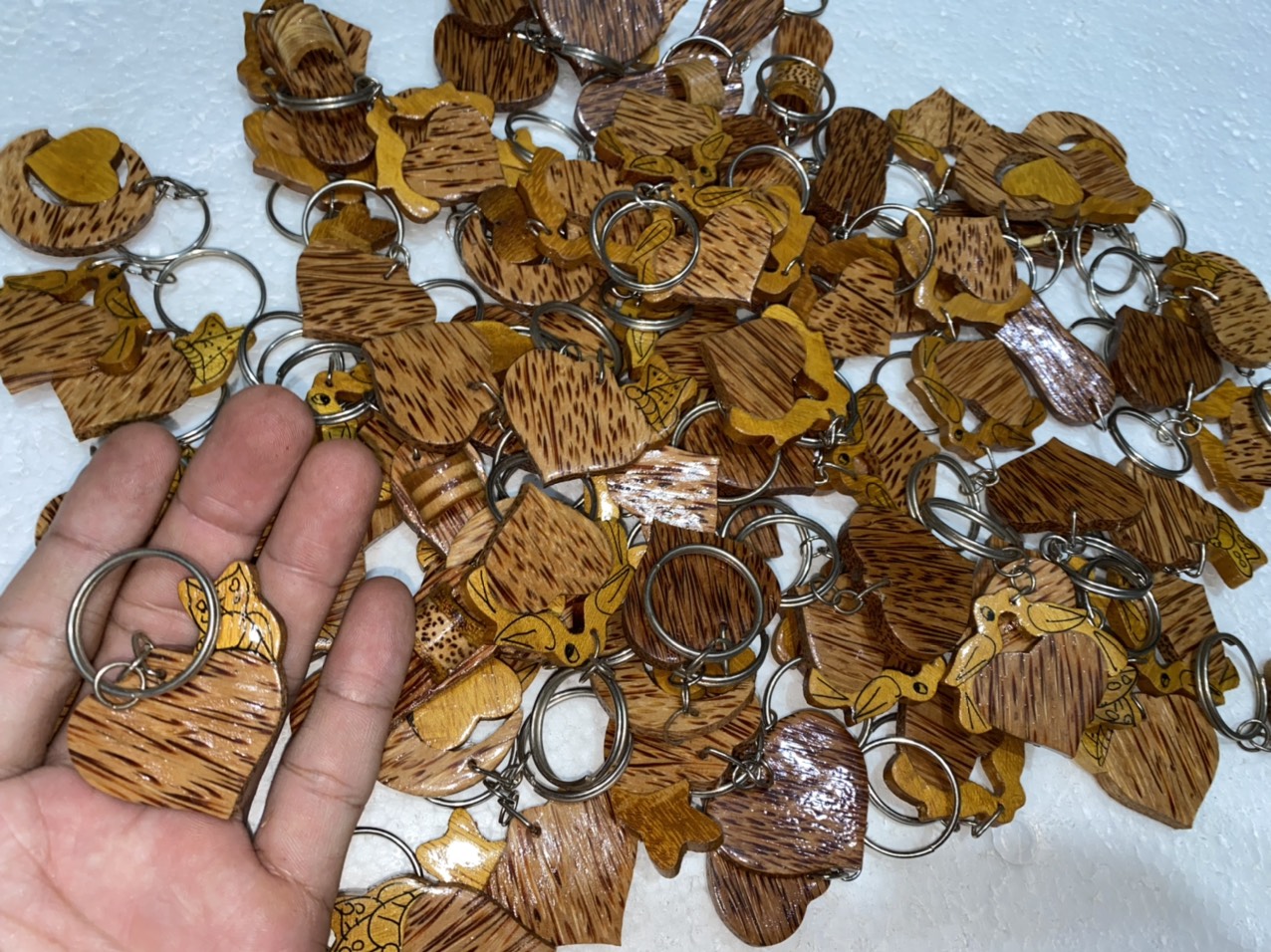 MÓC KHÓA LÀM TỪ GỖ DỪA