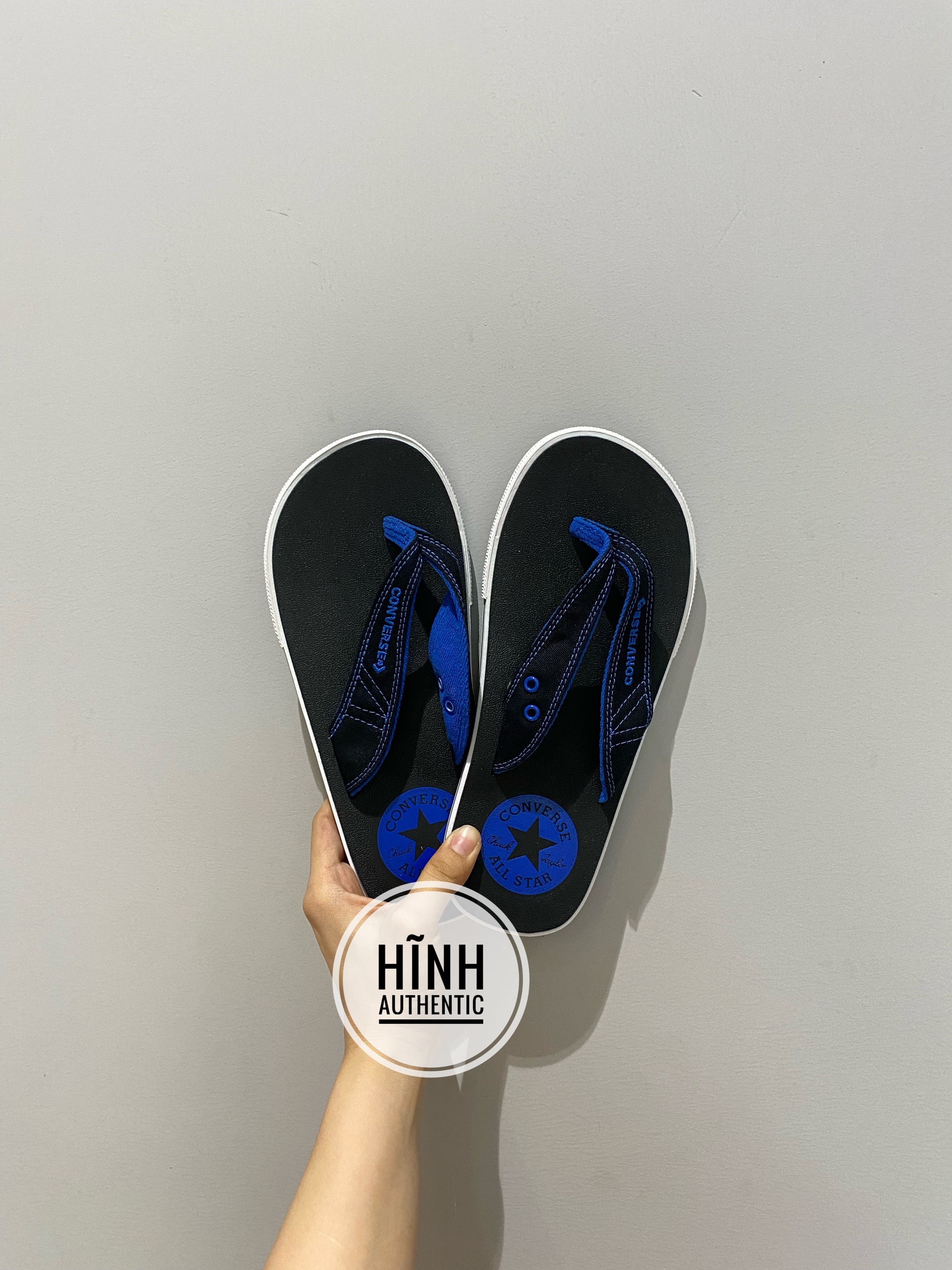 Dép Converse đen quai đen logo xnah navy chính hãng