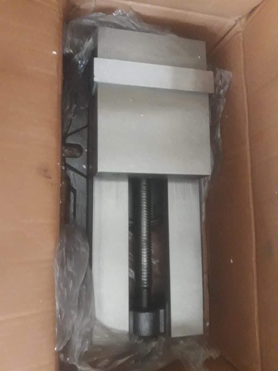 Ê tô phay to hàm 16cm mở 20