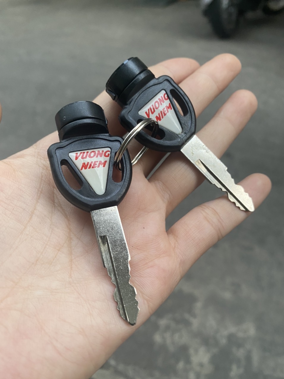 BỘ Ổ KHOÁ XE MAX NEO ( Trung Quốc )