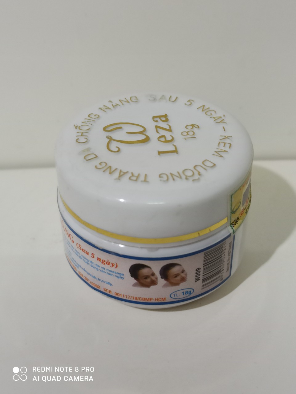 kem dưỡng trắng da wleza 18g ( trắng )