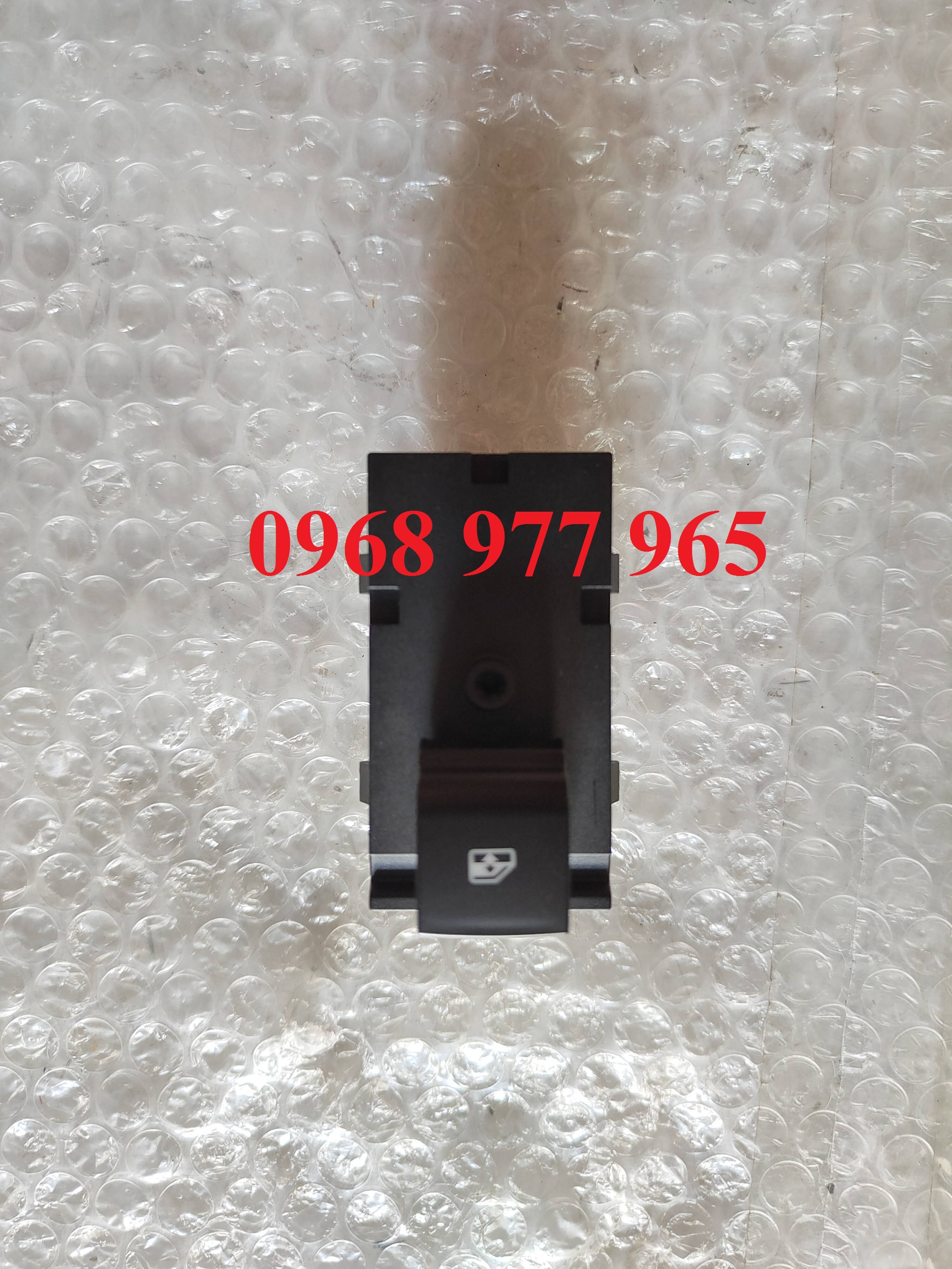Công tắc con lên xuống kính Lacetti 10-15, Cruze