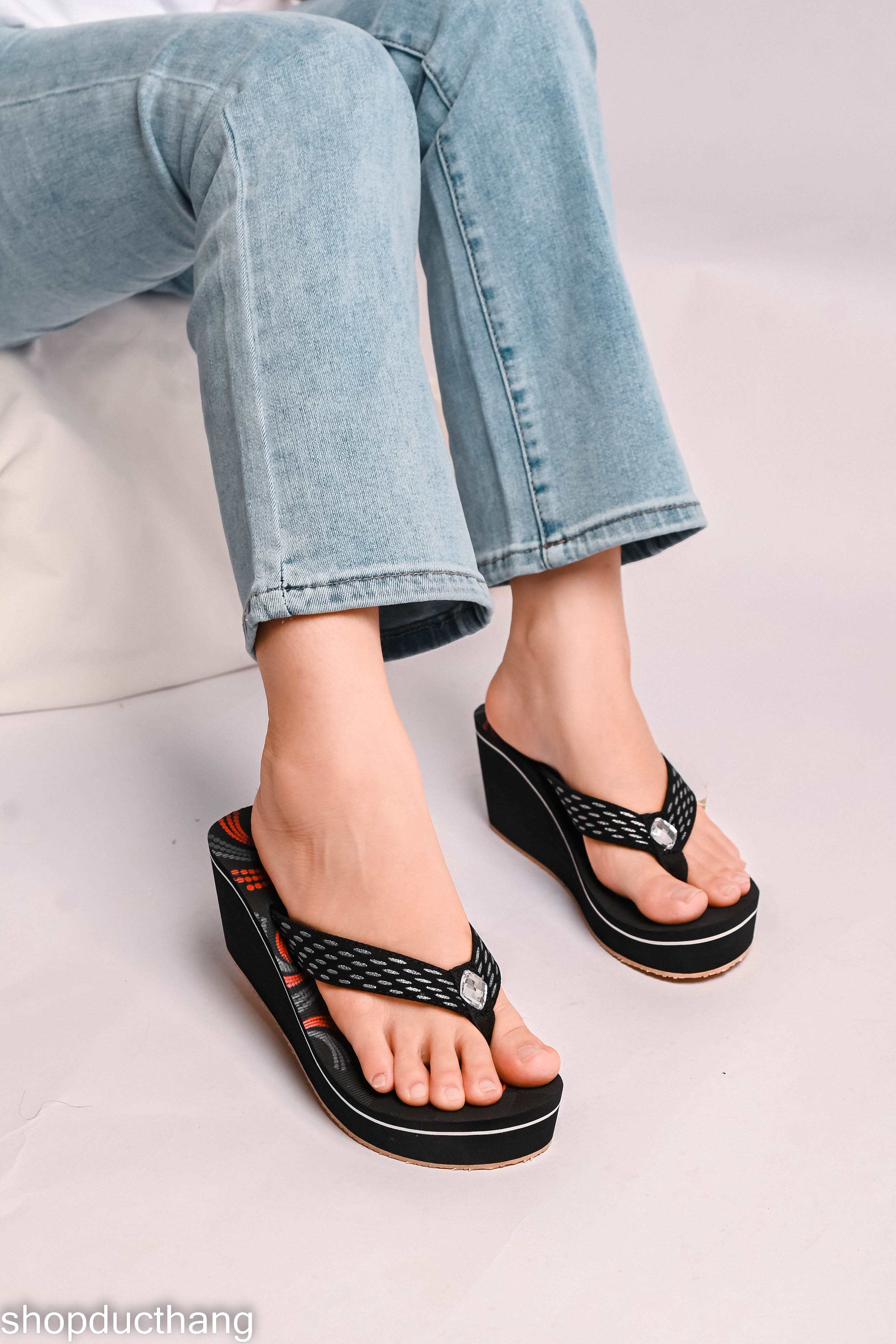 Dép quai kẹp xốp Bitis nữ đế 7cm