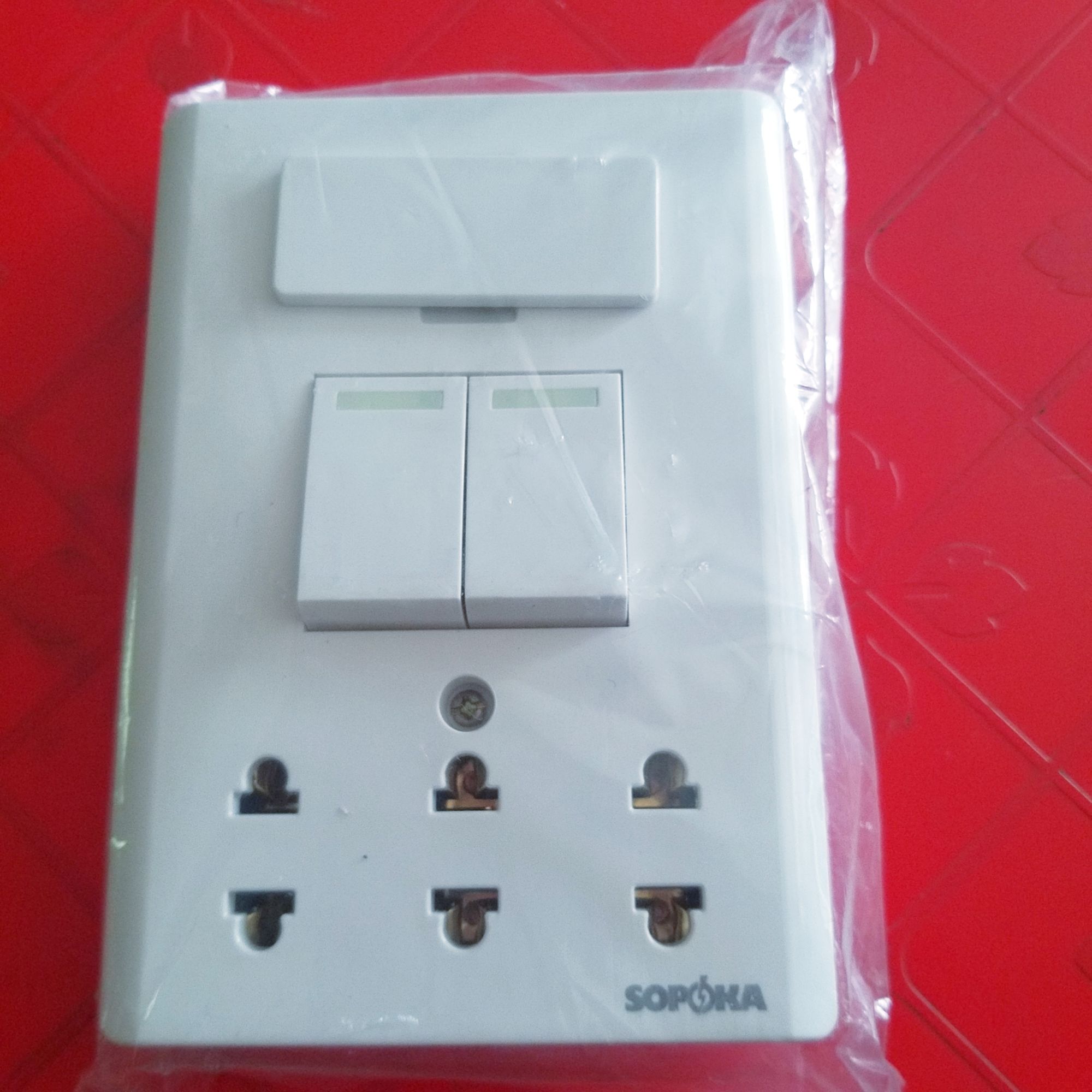 Bảng điện cao cấp SOPOKA E4A