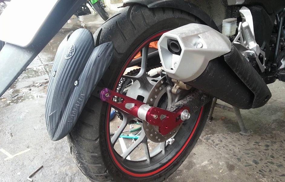 dè chắn bùn carbon EXCITER,TFX,R15,FZ,RAIDER,WINNER, SONIC