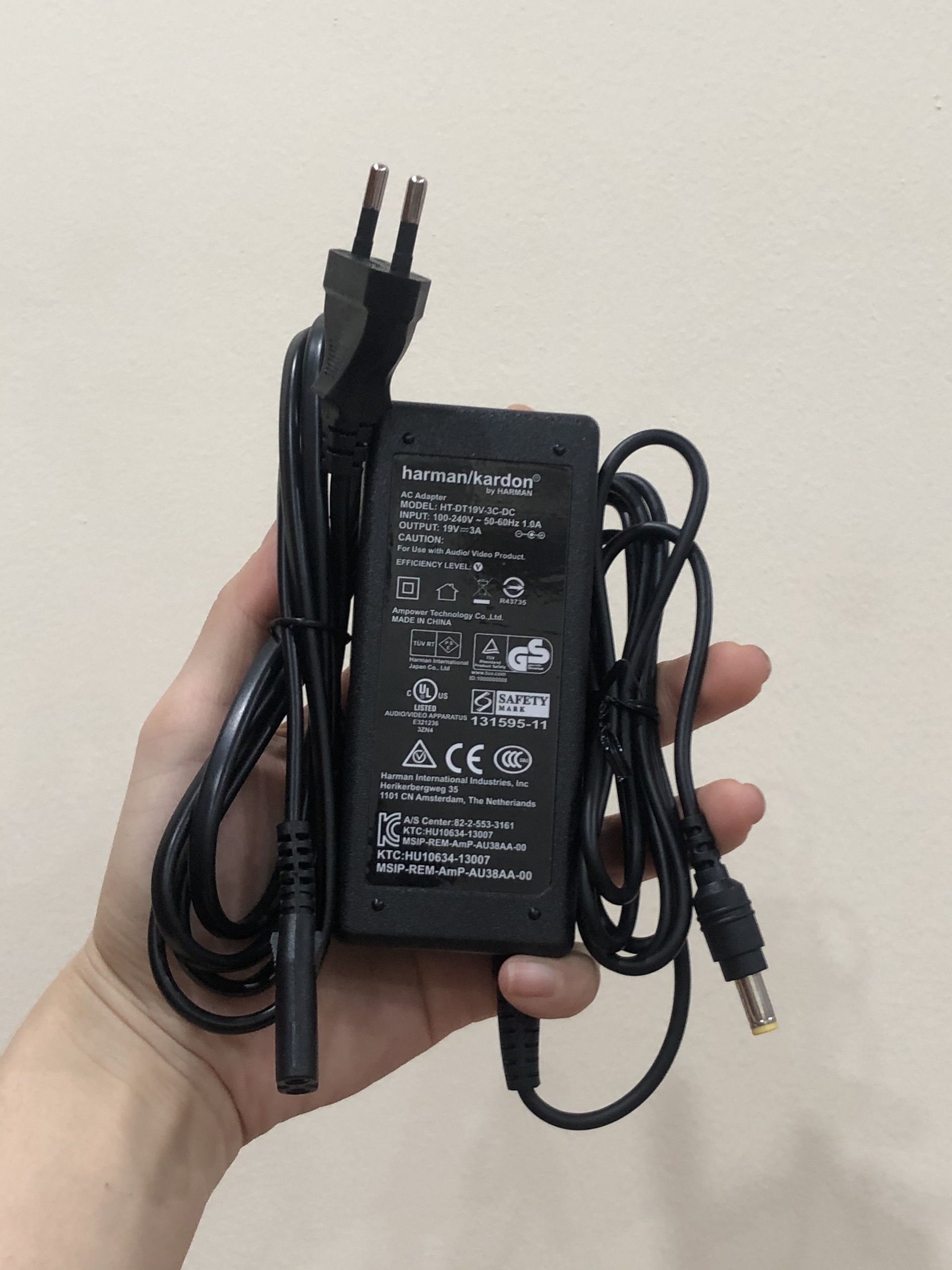 sạc pin 19v 3a loa harman kardon bản gốc