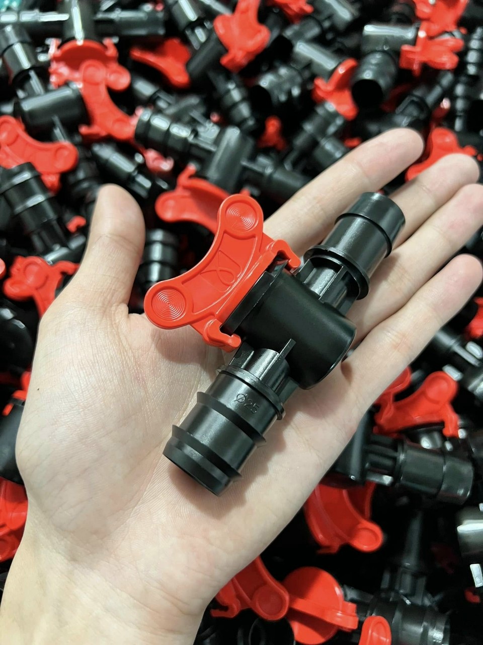 Van Khởi thủy ống LDPE 25mm có ron cao su