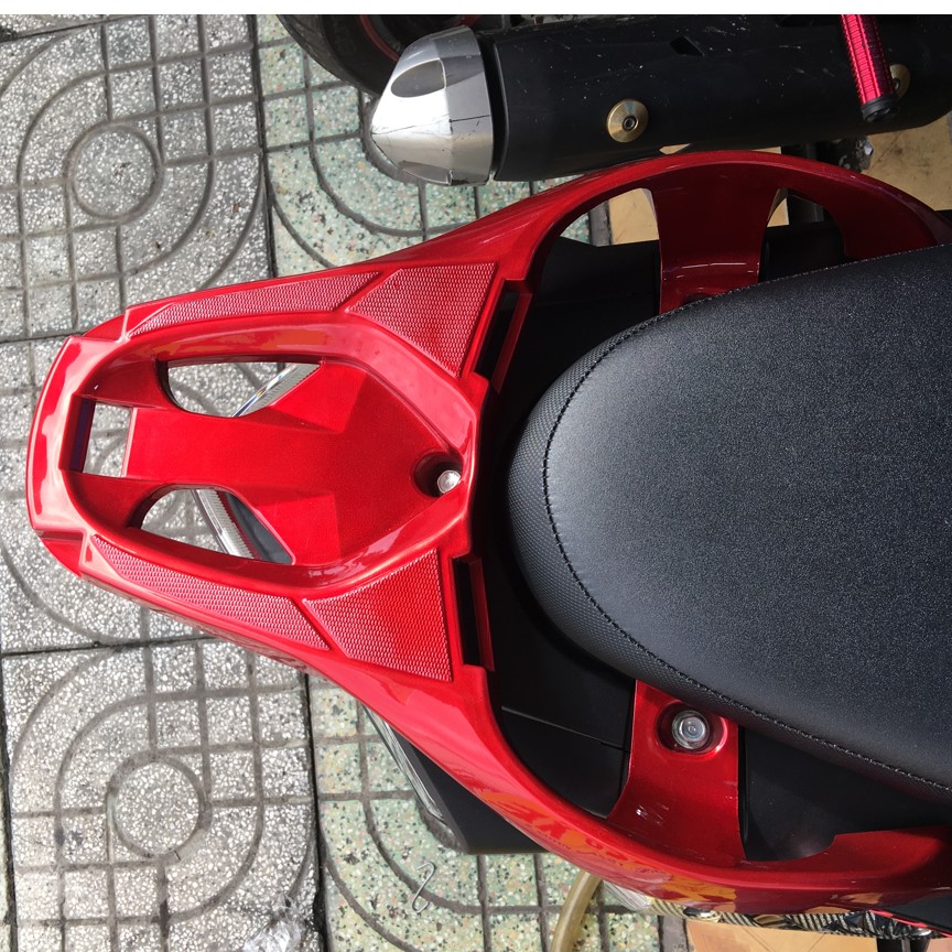 [HCM]Cảng Sau Xe Vision Kiểu Sh (Tay Dắt) An Toàn Và Dễ Dàng Tháo Lắp Trang Trí Xe Rất Đẹp MÀU ĐỎ. HÀNG CTY