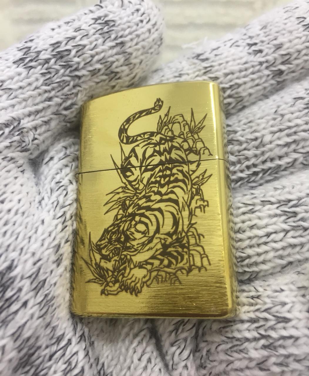 Bật Lửa Zippo Hình Hỗ