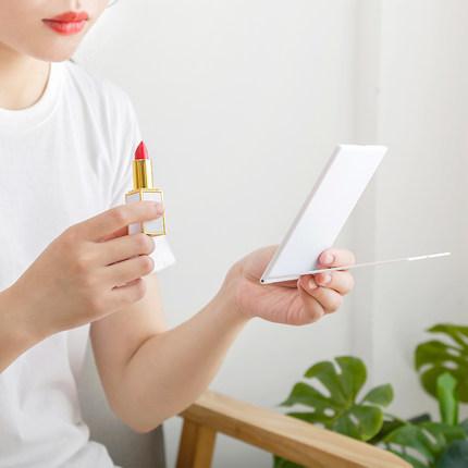 Gương Soi Gấp Gọn In Hình Dễ Thương (Giao Hình Ngẫu Nhiên)