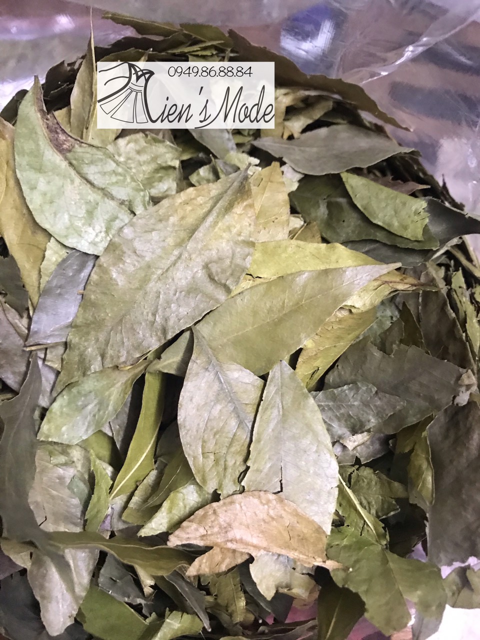 100gr Lá Móc Mật khô( lá thơm nhiều mùi)