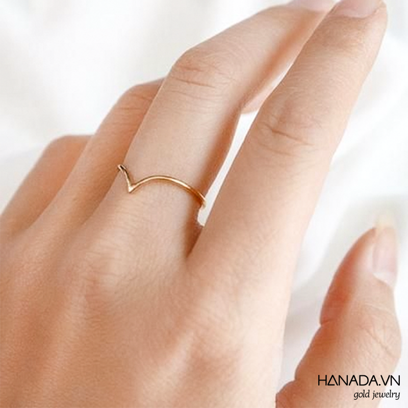 Nhẫn Vàng Cao Cấp Hanada Chữ V Trơn size 12