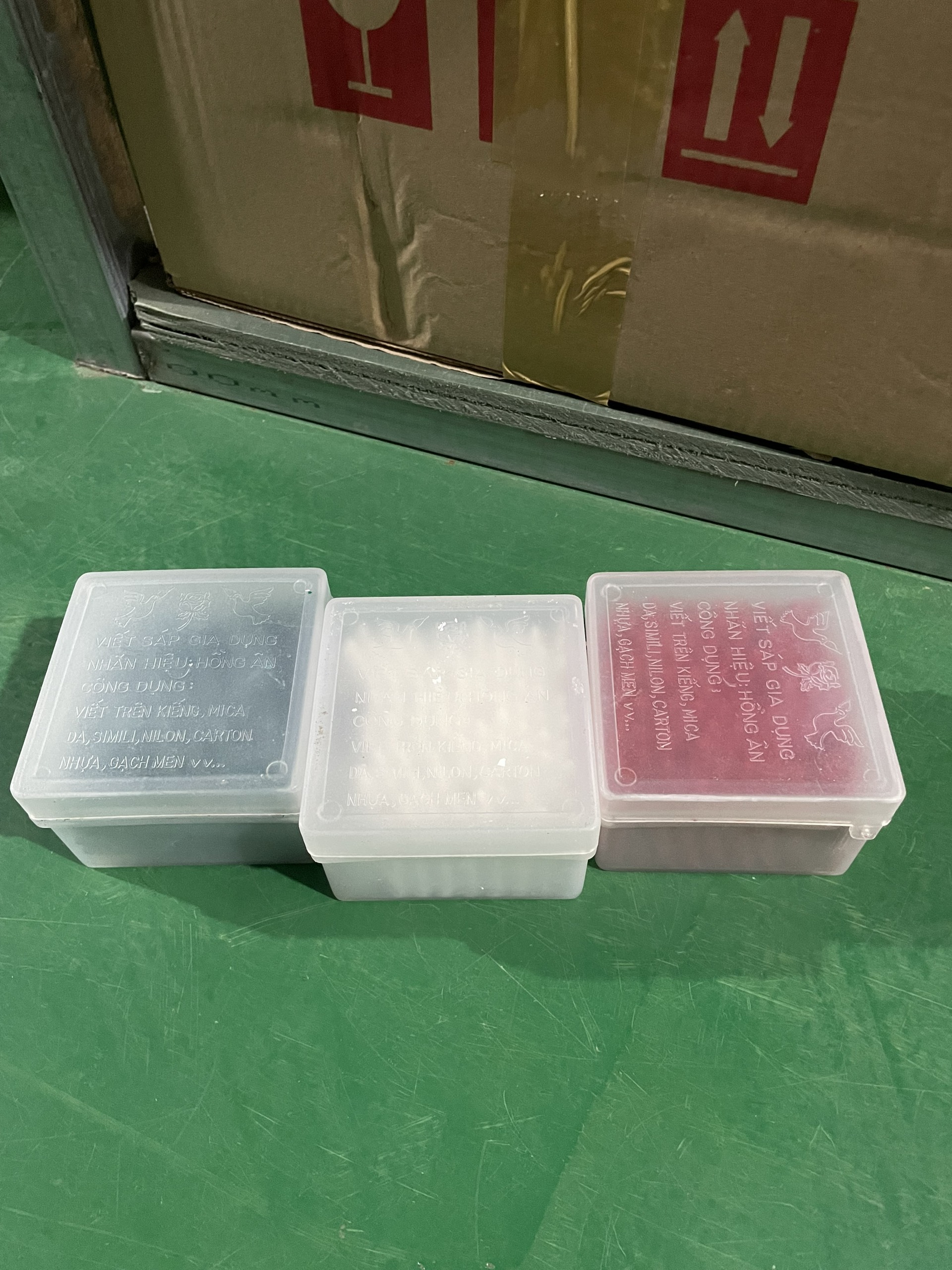 (Hộp 100 Cây) Phấn sáp xé - Phấn sáp không trôi, Phấn Cây Hồng Ân
