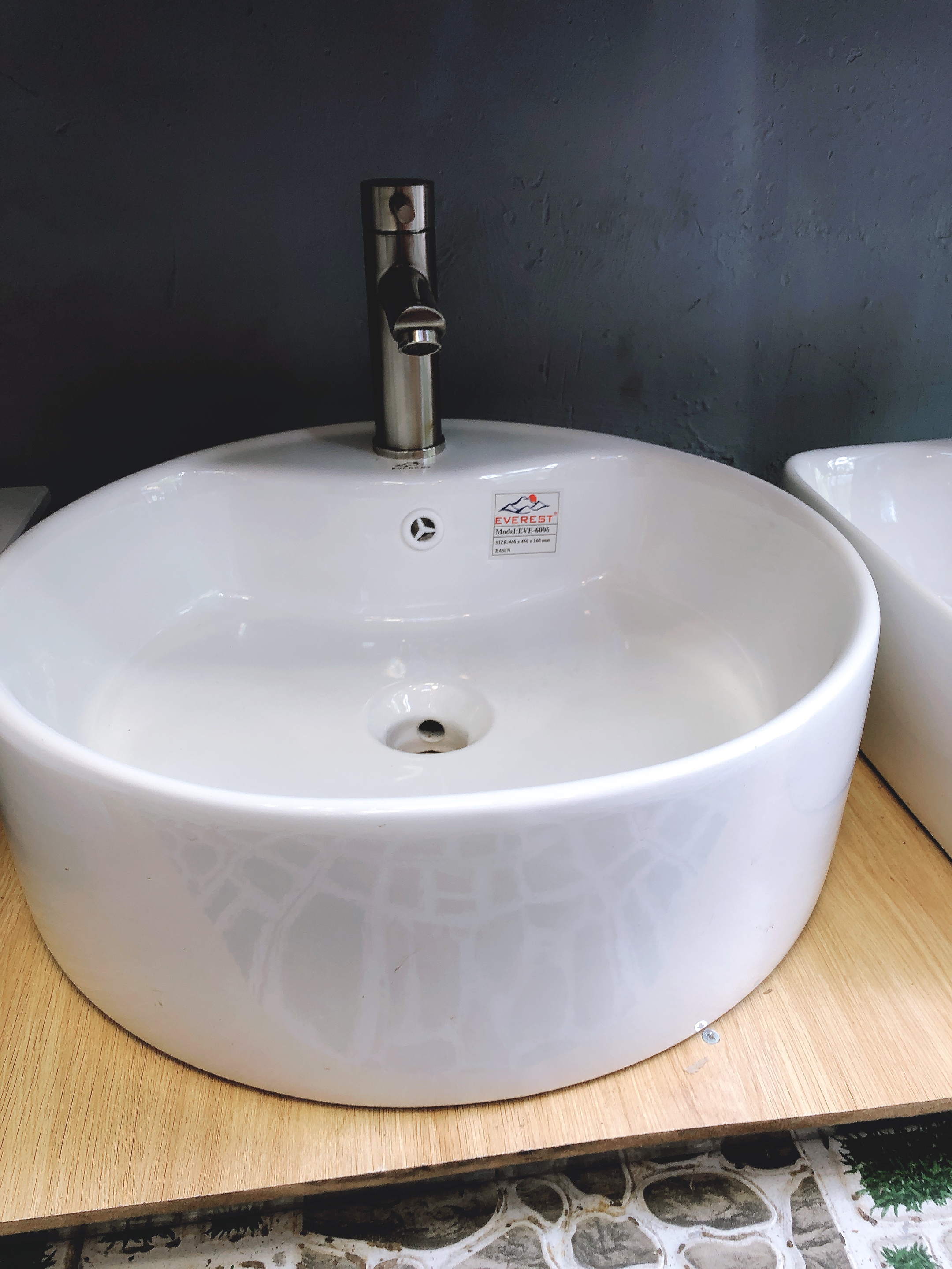 Lavabo  sứ tròn để bàn