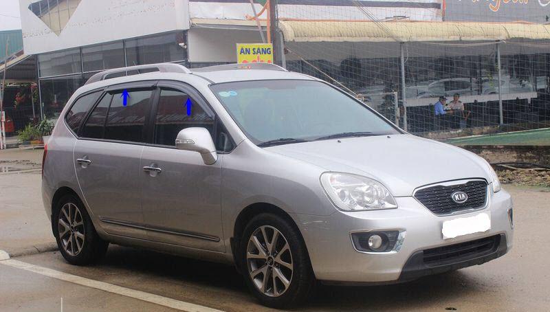 Vè che mưa nhựa Kia Carens