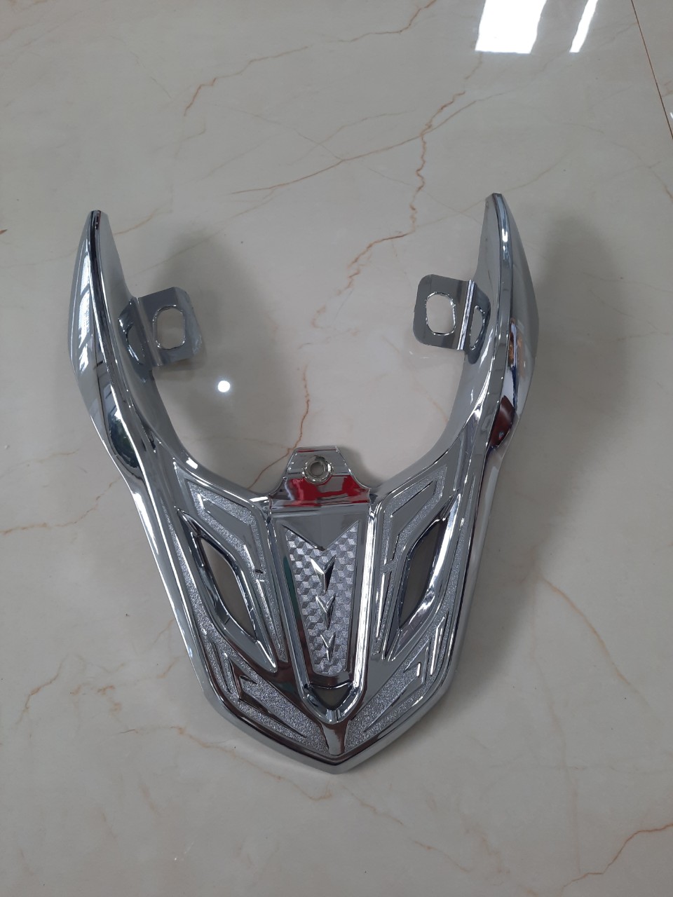 ốp cảng sau mạ crom cho xe vision 2021 2022
