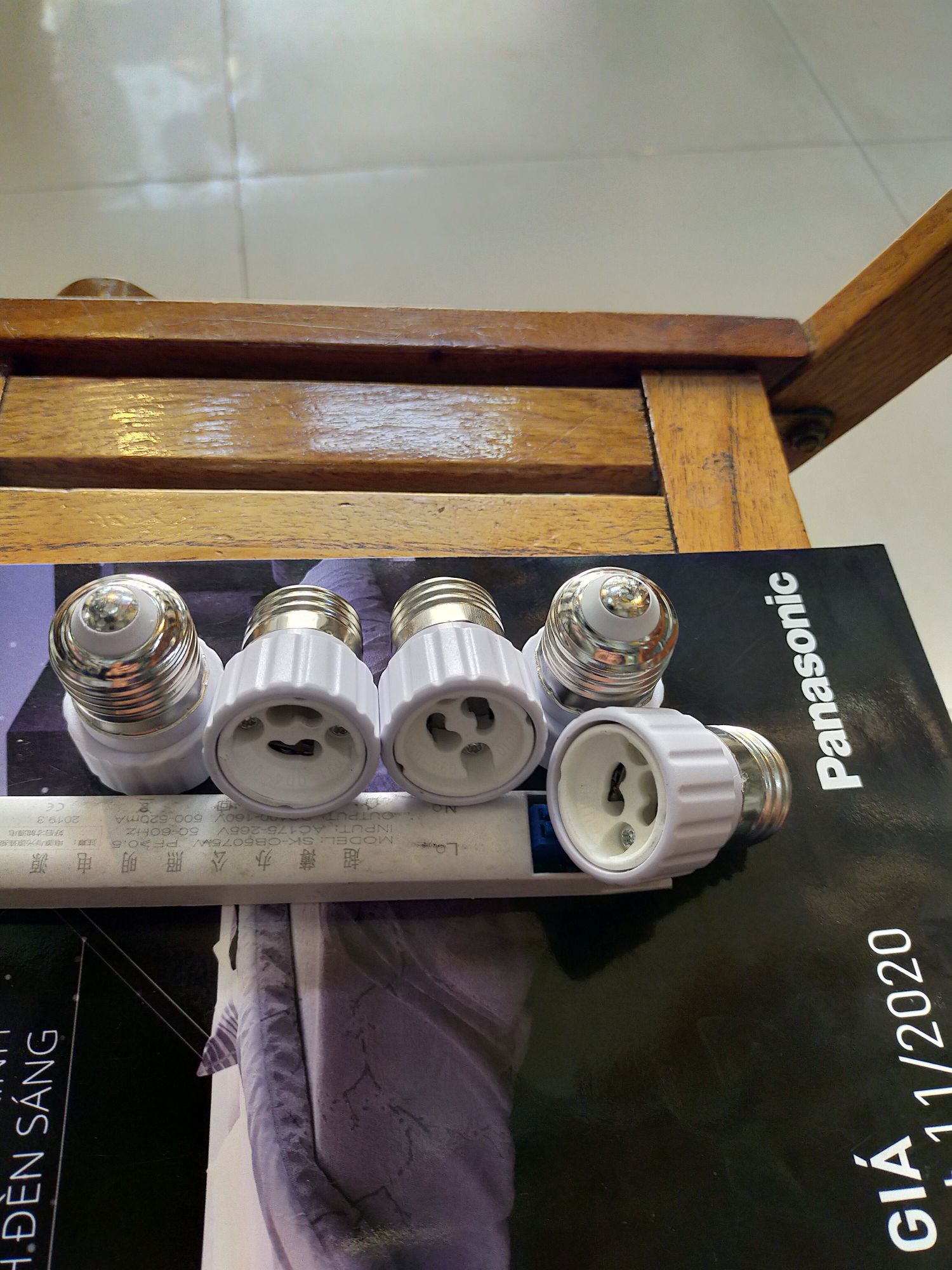 Đui chuyển đổi gu10-e27