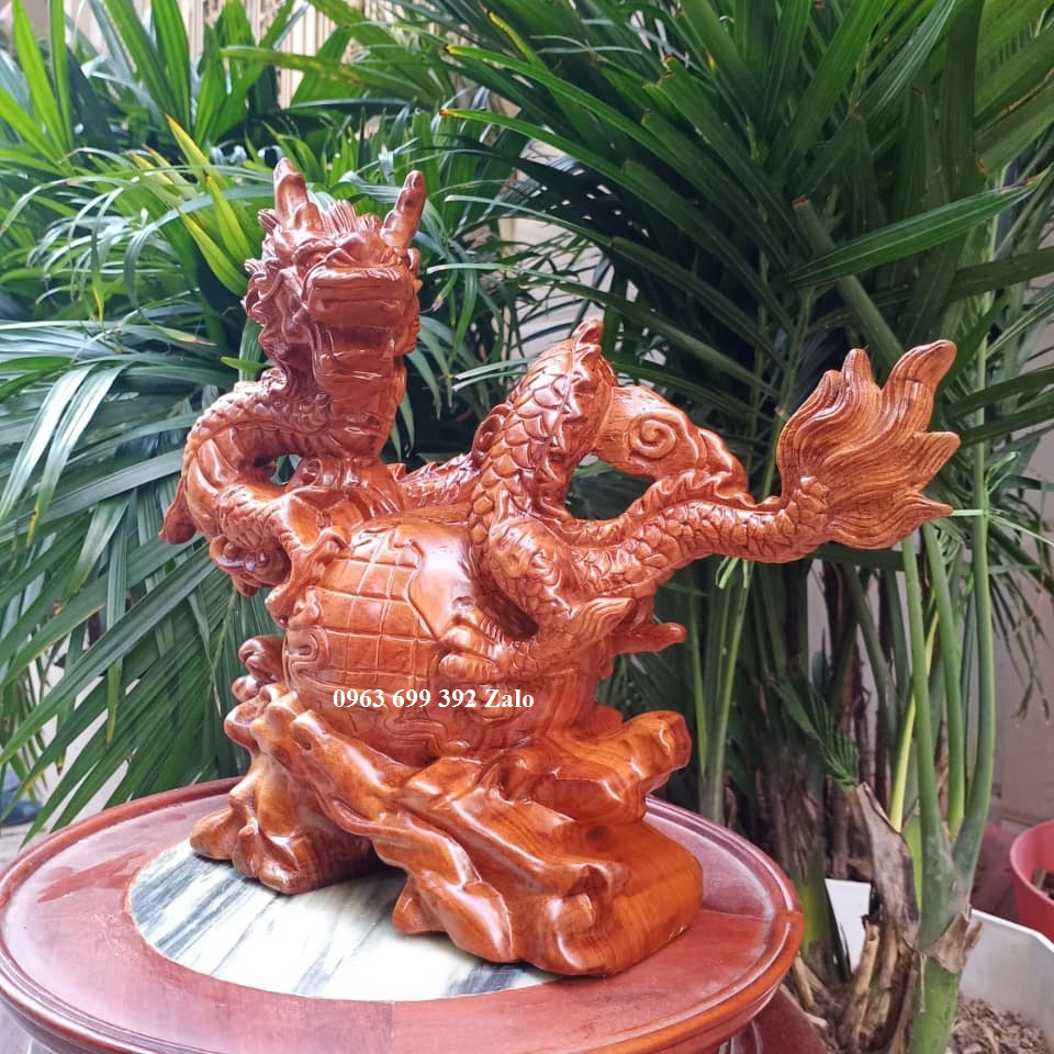 Tượng con rồng gỗ ngọc am đỏ thơm ngang 20 rộng 7 cao 13 cm