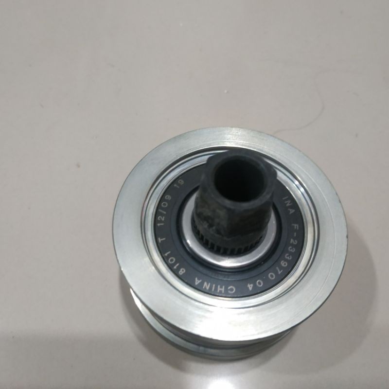 Khẩu tháo puly máy phát ôtô
