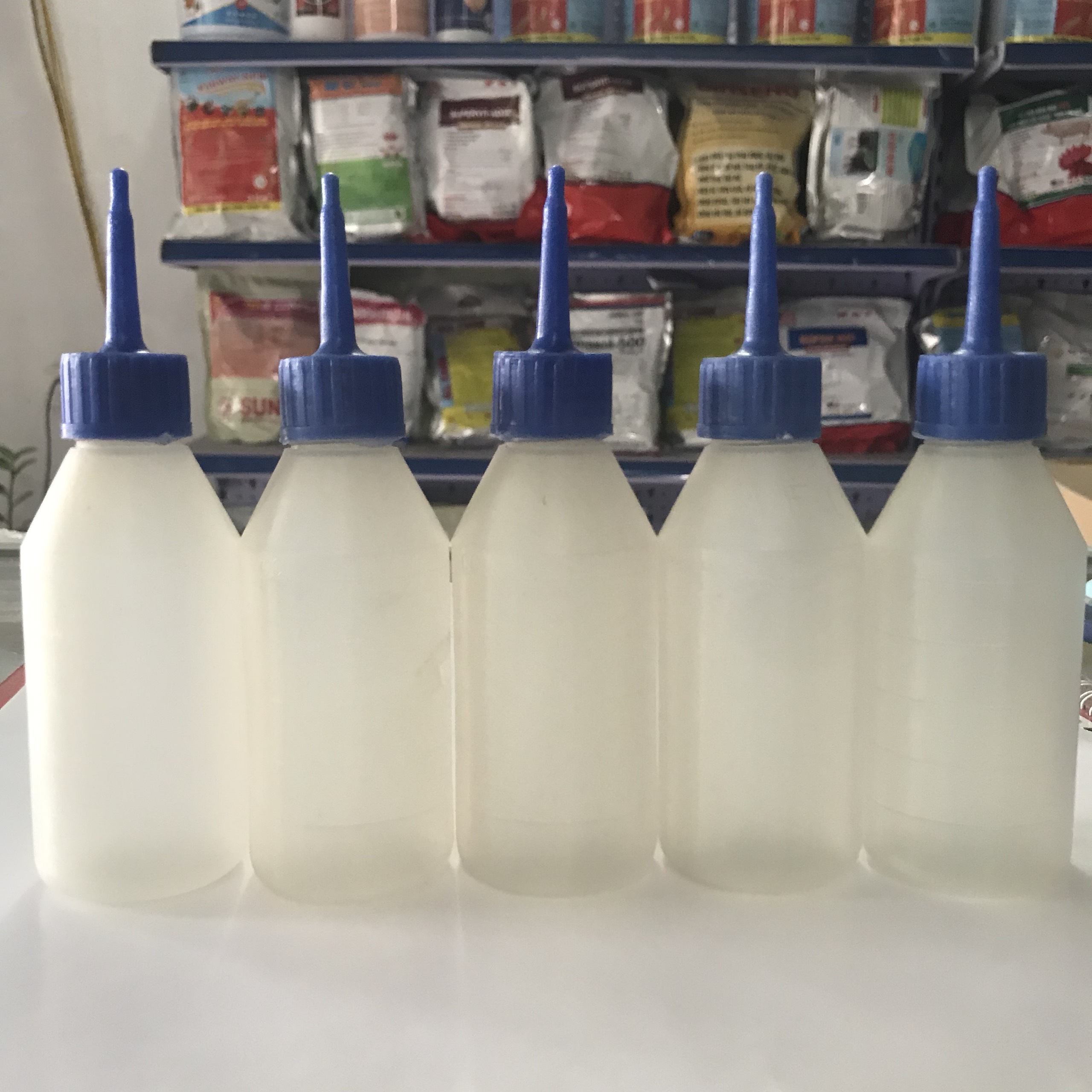 10 chiếc lọ nhựa san chiết 100ml