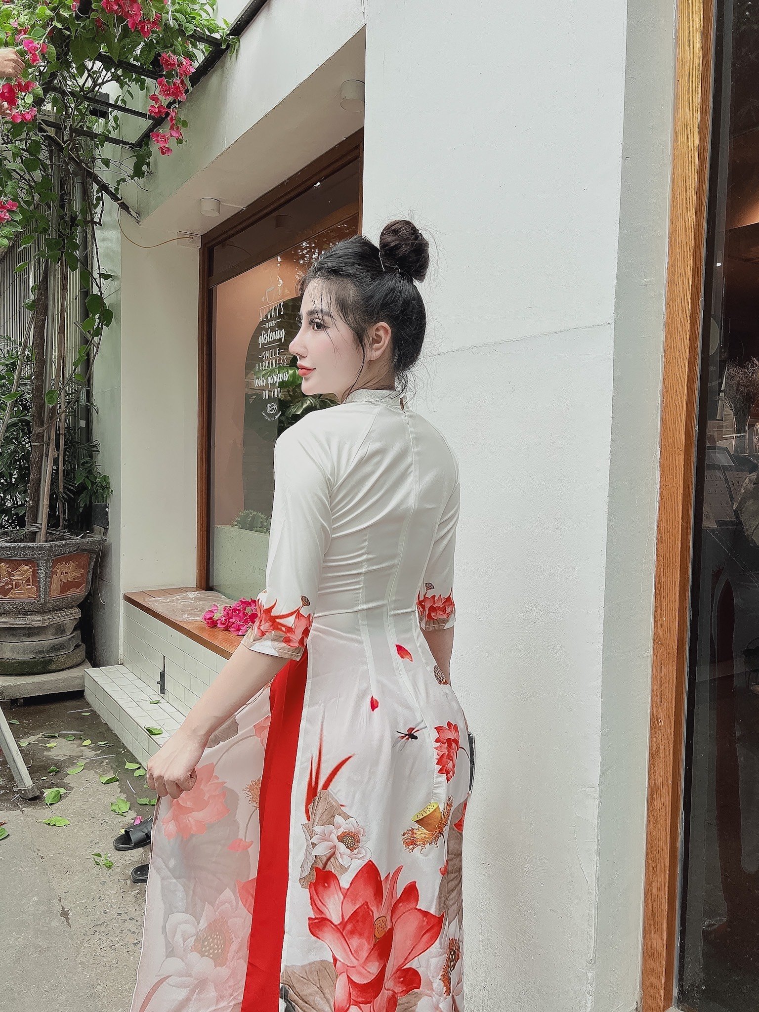 Áo dài cổ trụ in hoa sen- AD16