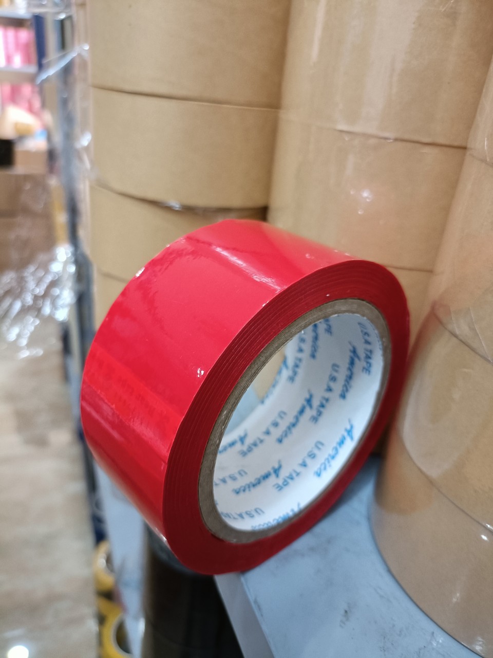 1 cuộn băng keo màu đỏ, 48mm