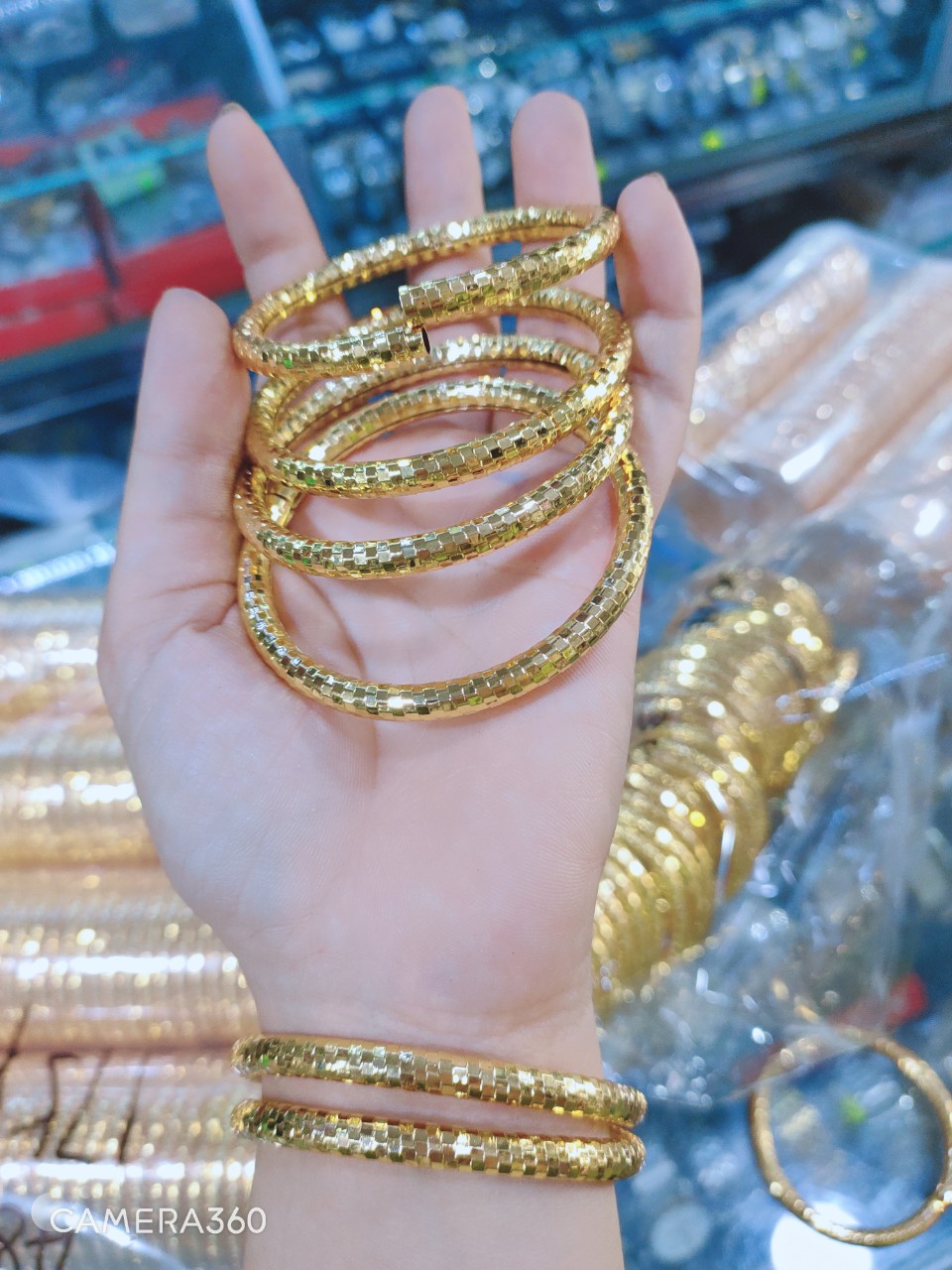 [ 01 vòng ]  Vòng tay mạ 18k chạm khắc 024R300722