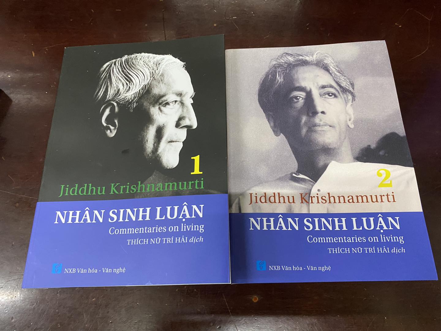 Sách nhân sinh luận - bộ 2 tập