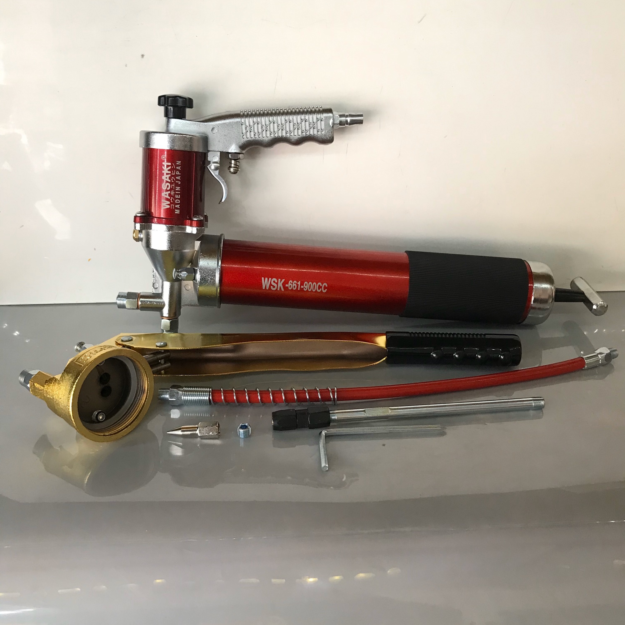 [HCM]BƠM MỠ BÒ DÙNG HƠI VÀ DÙNG TAY CAO CẤP 900cc