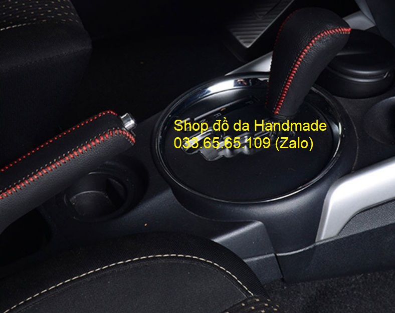 Bọc da cần số + phanh tay Mitsubishi Outlander (AT) bằng da bò thật hàng loại 1